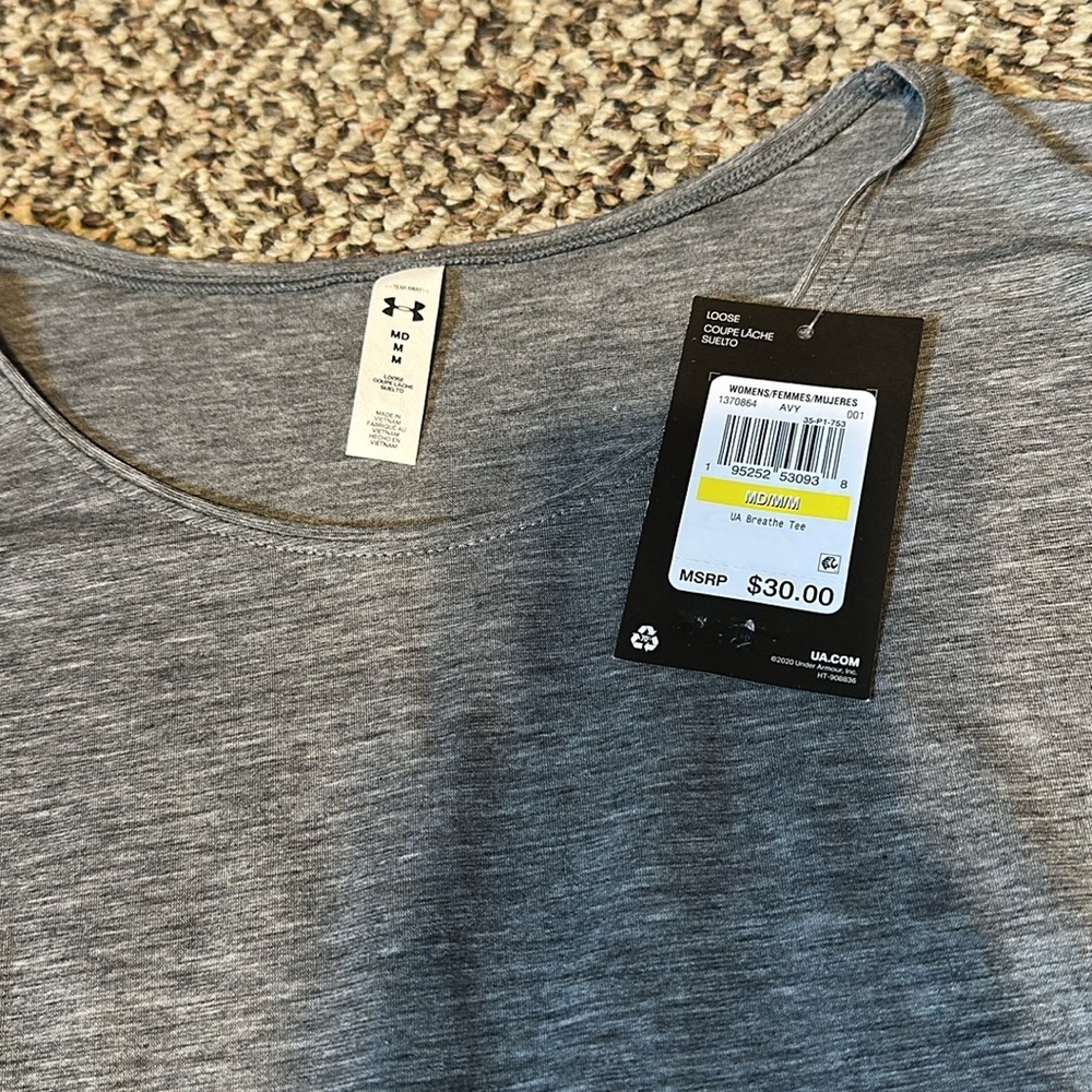 NWT under Armor T Shirt - Picture 2 of 3